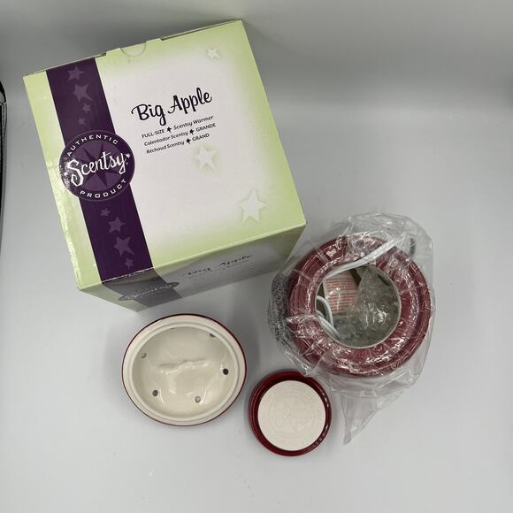 2010 Scentsy Big Apple Full Size Warmer NEW Teacher - Picture 2 of 2